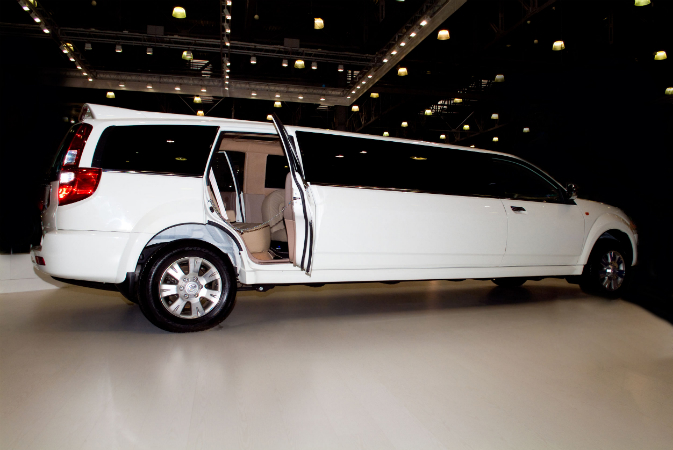 Things to consider while Hiring Limo Service in Florida