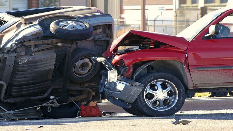 What Money Does an Auto Accident Attorney in Honolulu Obtain for Their Client?