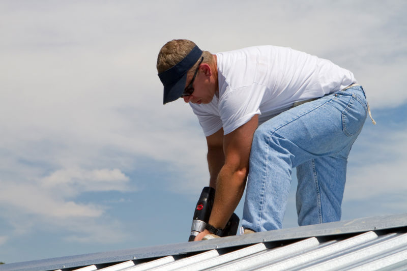 Smart Questions to Ask Before a Roof Repair in Nashville