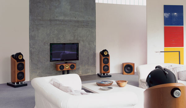 4 Reasons to Hire Pros to Install Your Home Theater System