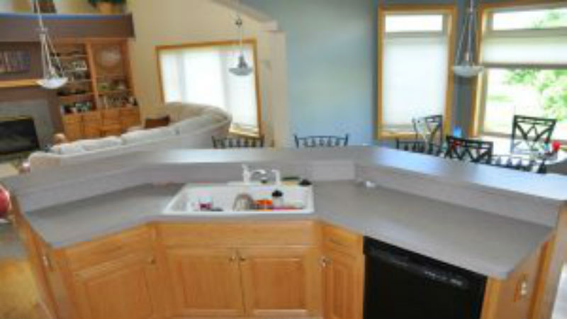 Tips for Choosing Kitchen Countertops for An Apple Valley, MN, Home Remodel