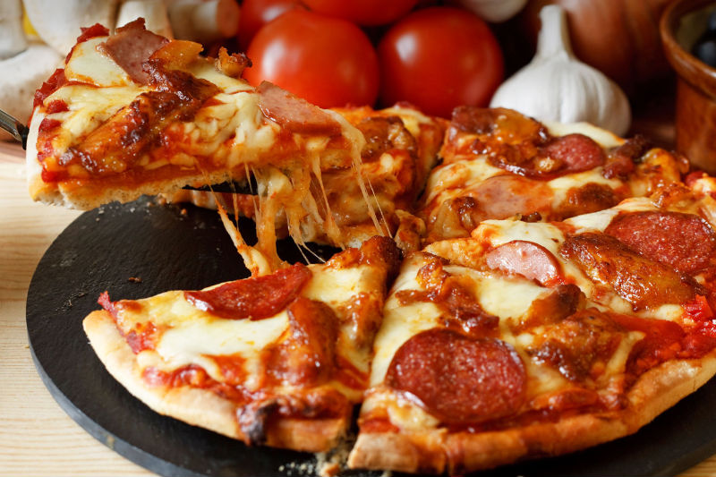 Reasons to Choose Customized Pizza Sauces in Tempe for Your Family