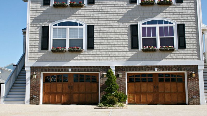 5 Signs You Should Get New Garage Doors