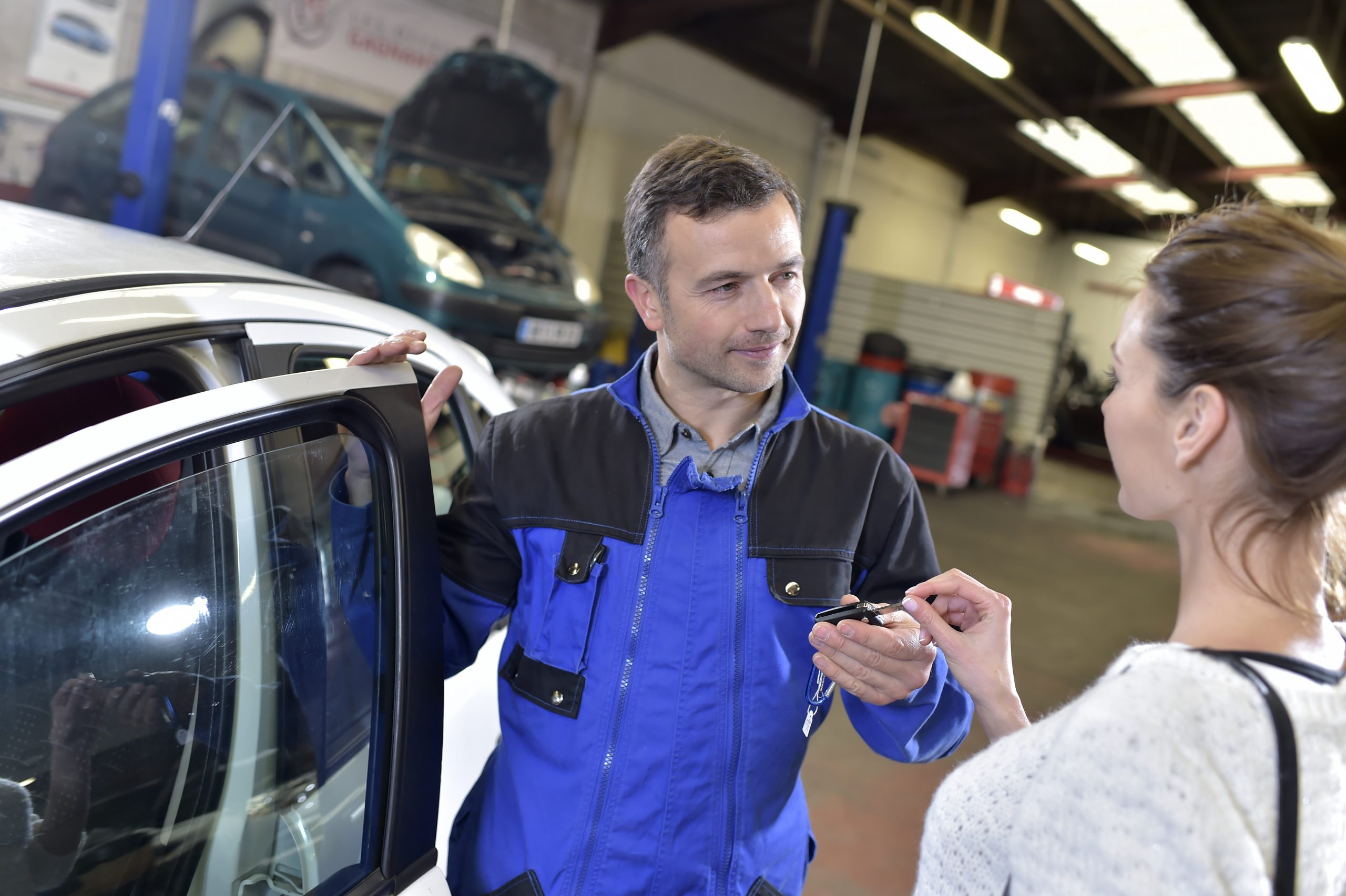 Saving Money on Auto Parts in Chicago: Tips and Tricks from Industry Experts