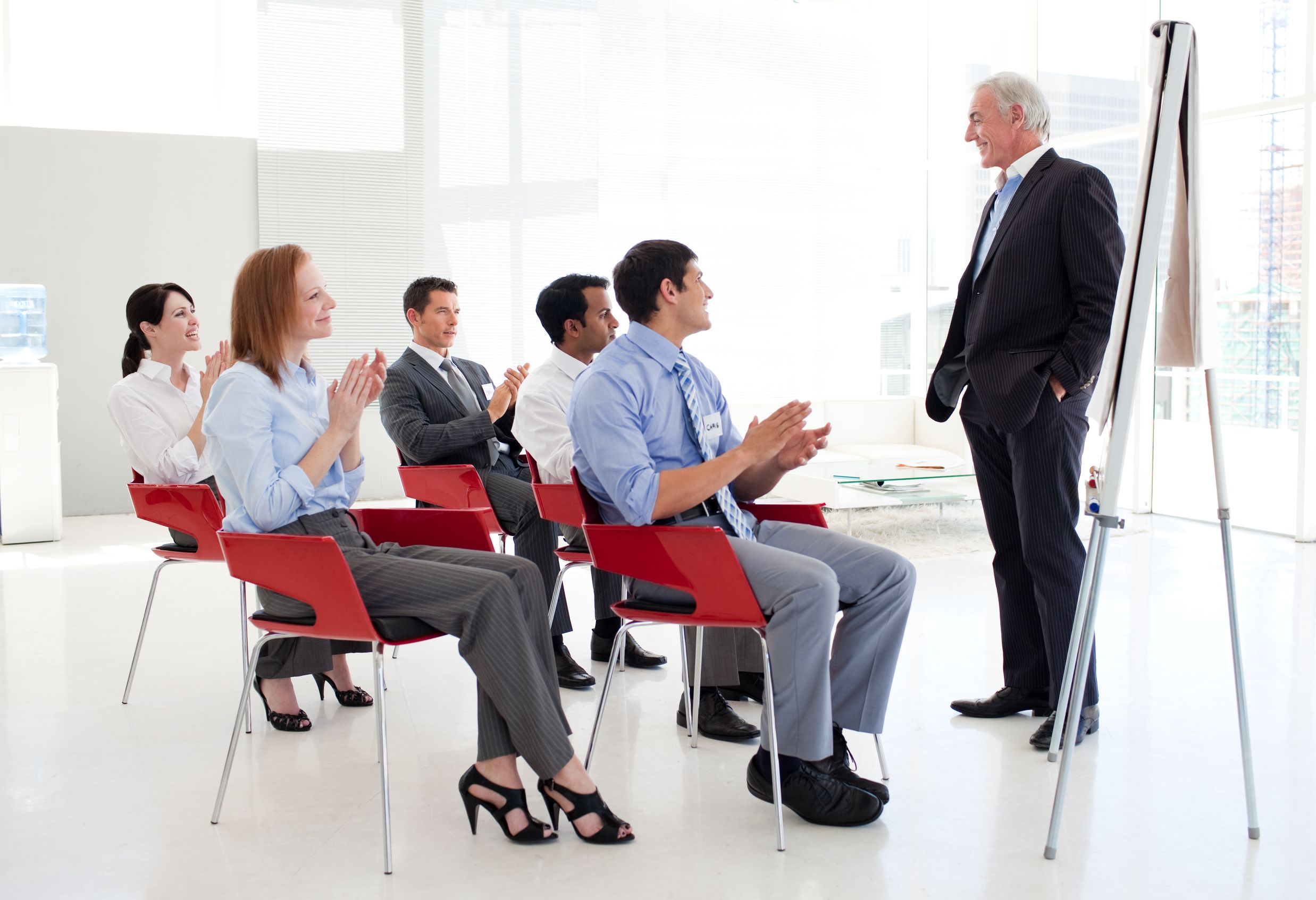9 Reasons Doctor May Want To Become A Motivational Speaker For The Healthcare Industry