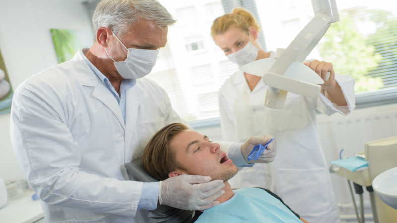 Factors Parents Should Consider When Looking for a Children’s Dentist