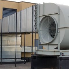 Industrial Ceiling Fans Improve Airflow and Energy Efficiency for Large Commercial Spaces