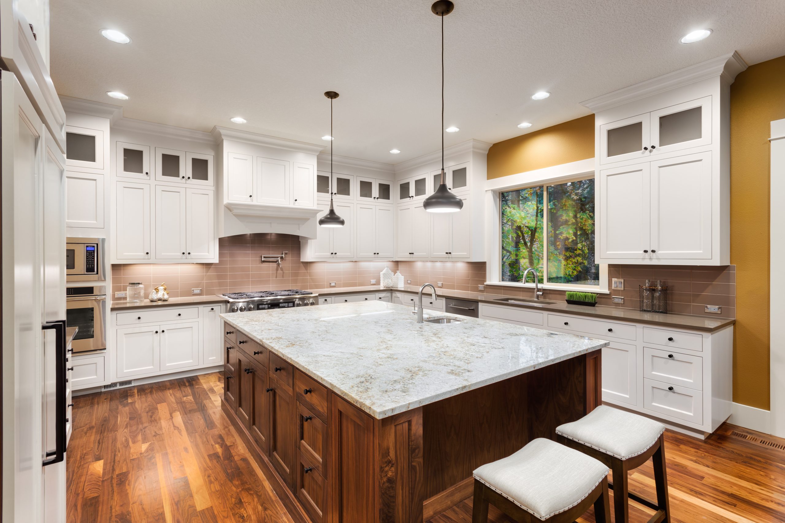 A Quartz Slab in Burlingame CA Adds Durability and Style to Any Living Space